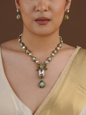 SITA RATNA green enamel and white moissanite necklace set close-up