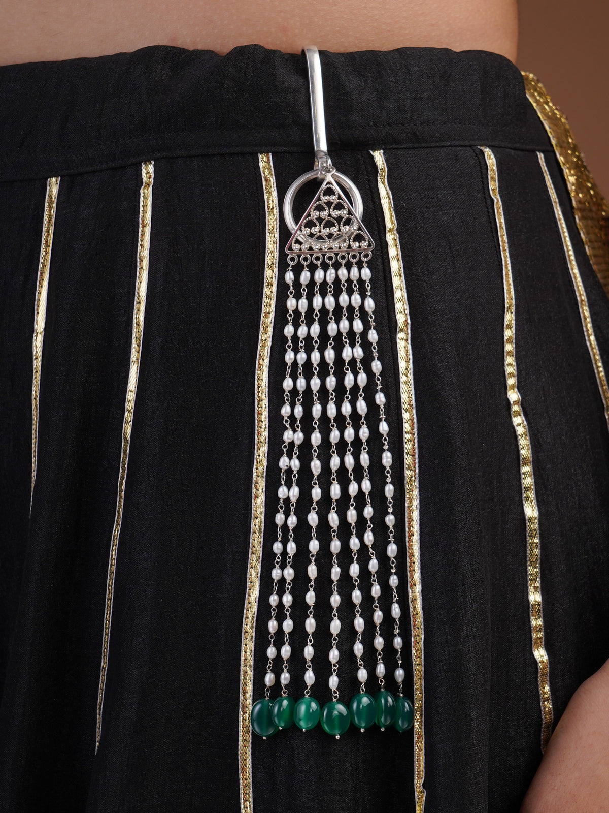 Sitamahor pearl curtain fusion Juda hair ornament with cascading white pearl strands and emerald green drops