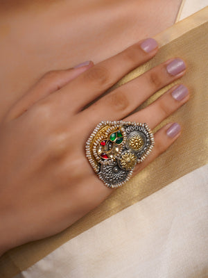Sitamohur oversized navrangi medallion fusion ring styled on hand with coordinating mixed-metal jewellery
