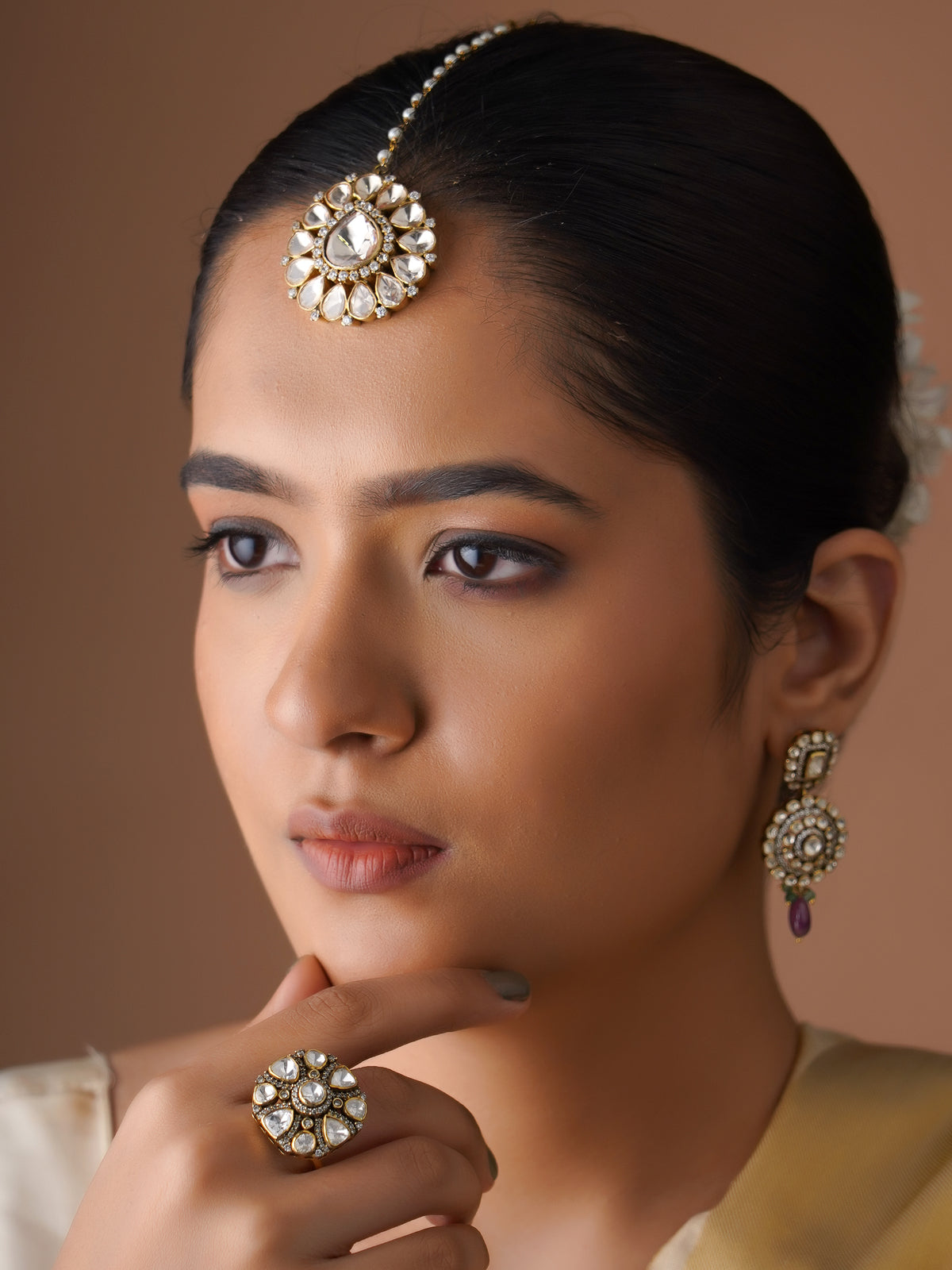 Sitaratna teardrop halo moissanite maang tikka with white stones